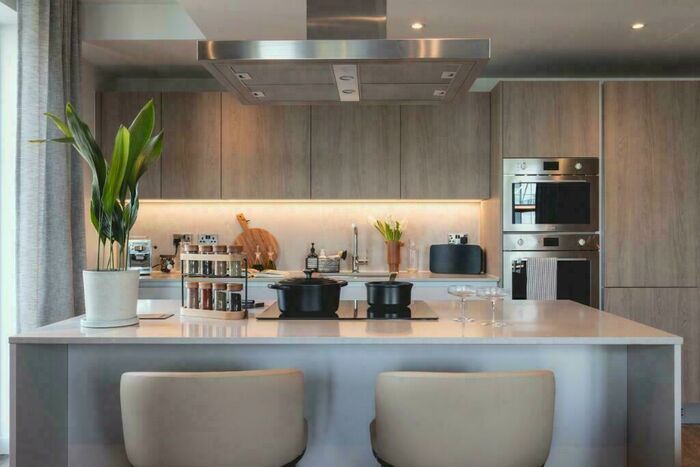 3 Bedroom Apartment To Rent In Nine Elms Lane, London, SW11