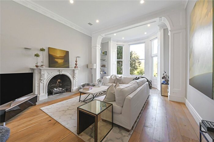 4 Bedroom Flat To Rent In Sutherland Avenue, Maida Vale, London, W9