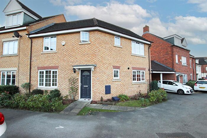 3 Bedroom Terraced House For Sale In Sunflower Gardens, Bessacarr, Doncaster, DN4