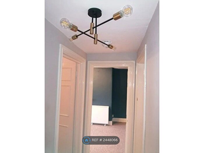 2 Bedroom Flat To Rent In New King Street, Bath, BA1