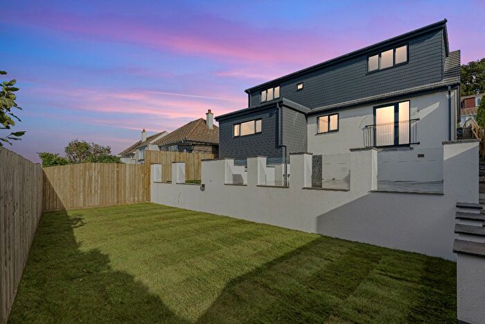 4 Bedroom Detached House For Sale In Hill Park Road, Highweek Newton Abbot, TQ12