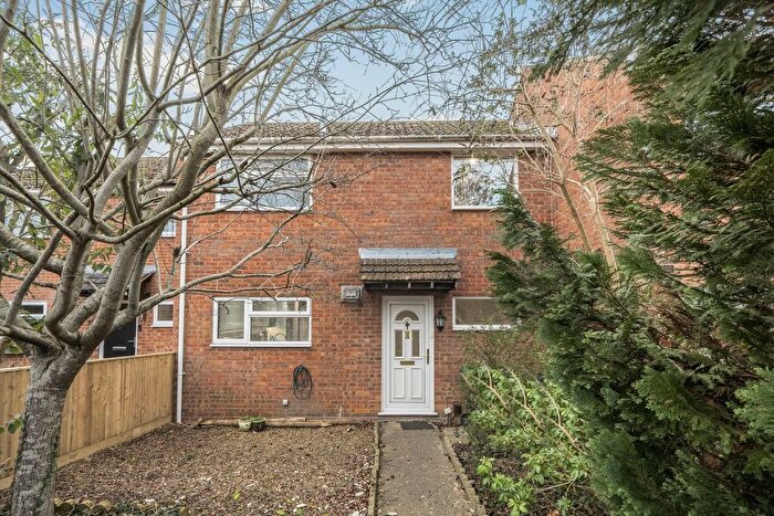 2 Bedroom Terraced House For Sale In Queens Road, Carterton, Oxfordshire, OX18