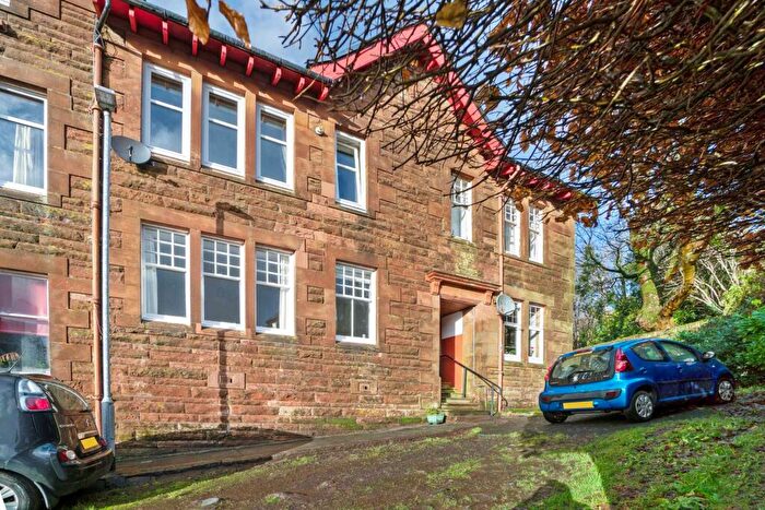 2 Bedroom Apartment To Rent In Glenburn Place, Kilmacolm, PA13