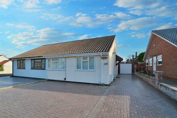 2 Bedroom Semi-Detached Bungalow To Rent In Fortfield Road, Whitchurch, Bristol, BS14