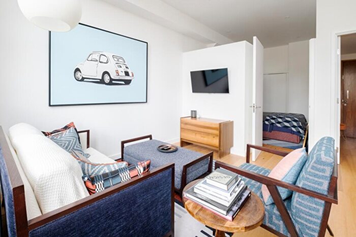 Apartment To Rent In Esther Anne Place London, N1