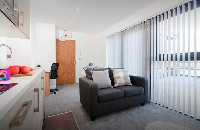 Studio To Rent In Bracken House, - Charles Street, Manchester, Lancashire, M1