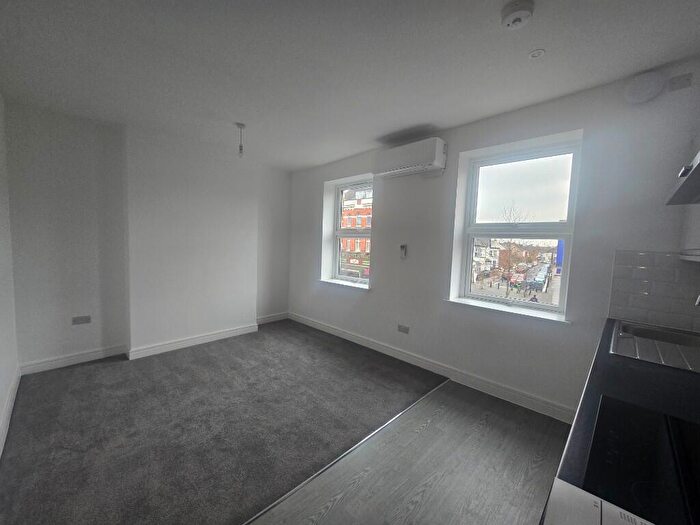 1 Bedroom Flat To Rent In Cricklewood Broadway, London, NW2