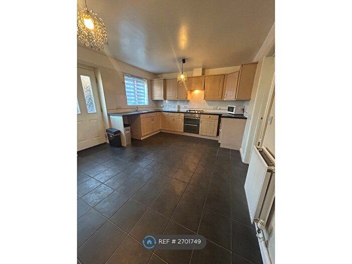 3 Bedroom Semi Detached House To Rent In Kiwi Drive, Alvaston, Derby, DE24