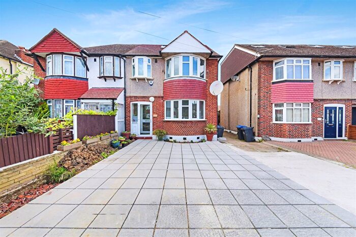 5 Bedroom End Terrace House For Sale In Hillcross Avenue, Morden, SM4