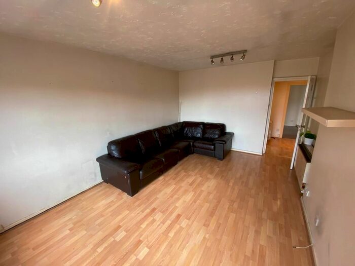 2 Bedroom Flat To Rent In Somerset Gardens, Creighton Road, London, N17