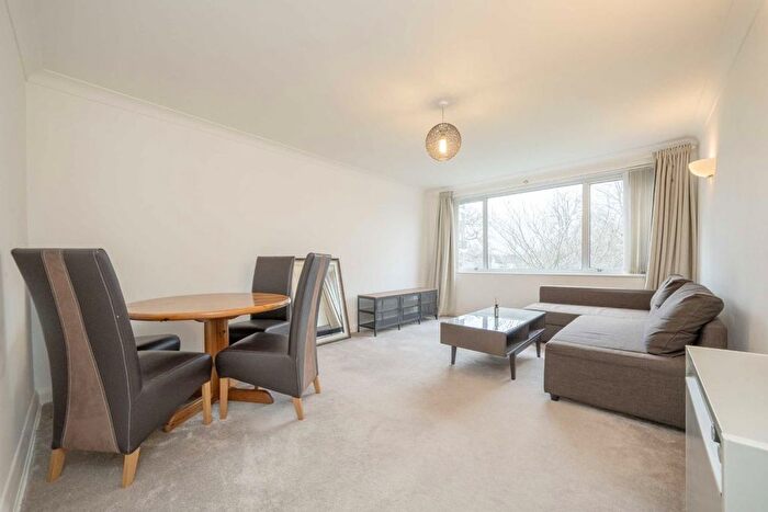 1 Bedroom Flat For Sale In Hanger Vale Lane, Ealing, W5