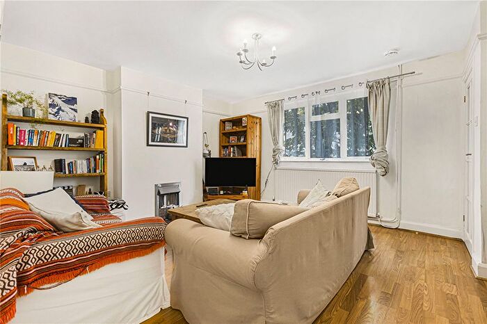 3 Bedroom End Of Terrace House For Sale In Arnold Road, Oxford, Oxfordshire, OX4