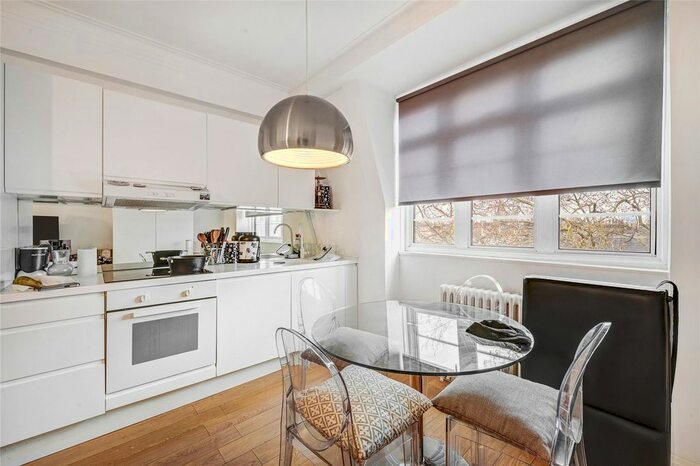 1 Bedroom Flat To Rent In Old Brompton Road, Earls Court, London, SW5