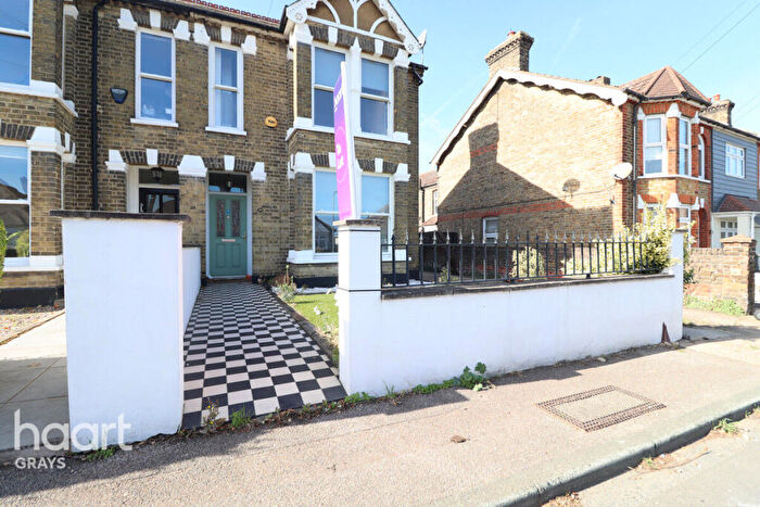 4 Bedroom Semi-Detached House To Rent In Wharf Road, Stanford-Le-Hope, SS17
