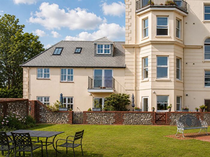 2 Bedroom Maisonette For Sale In St. Annes Crescent, Lewes, BN7
