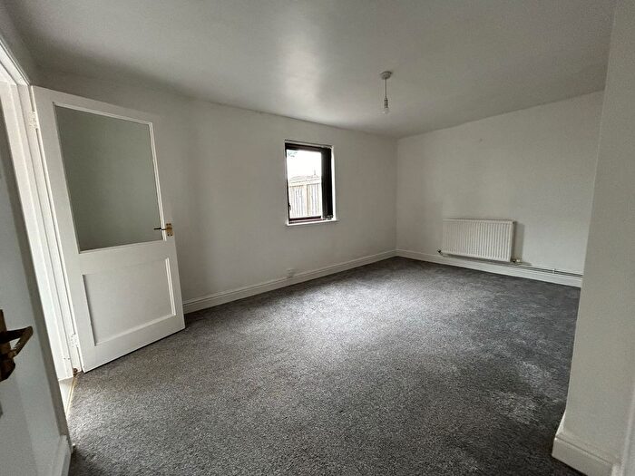 3 Bedroom Block Of Flats For Sale In Picton Road, Milford Haven, SA73