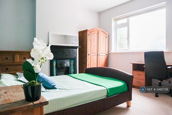 4 Bedroom Terraced House To Rent In Welford Road, Leicester, LE2