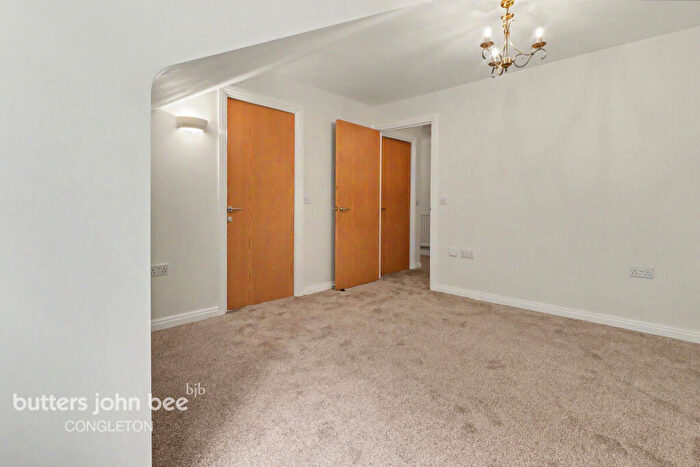 2 Bedroom Apartment For Sale In Mill Green, Congleton, CW12