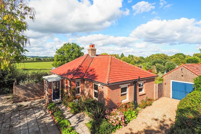 4 Bedroom Bungalow For Sale In Andlers Ash Road, Liss, Hampshire, GU33
