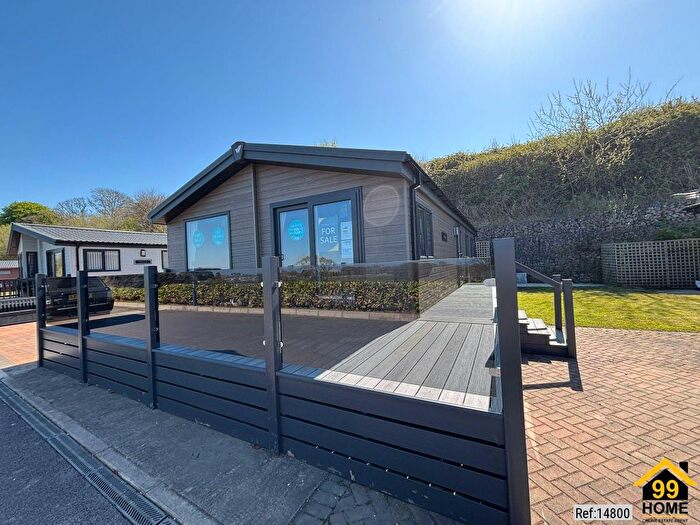 2 Bedroom Mobile/park Home For Sale In Lyons St Mary’S Holiday Park, Prestatyn, Denbighshire, LL19