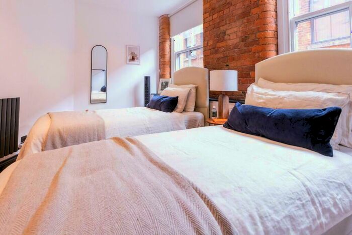 2 Bedroom Flat To Rent In Dantzic Street, Manchester, M4