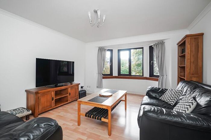 2 Bedroom Flat To Rent In South Elixa Place, Willowbrae, Edinburgh, EH8