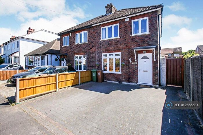 4 Bedroom Semi-Detached House To Rent In Hilldale Road, Cheam, Sutton, SM1