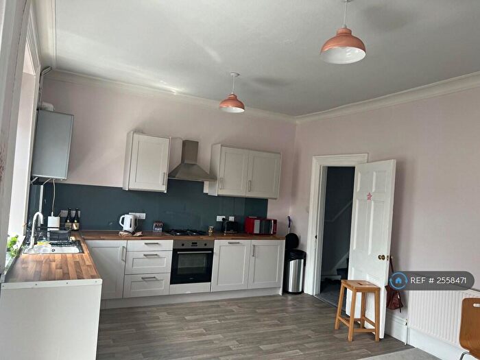 2 Bedroom Maisonette To Rent In Molesworth Road, Plymouth, PL1