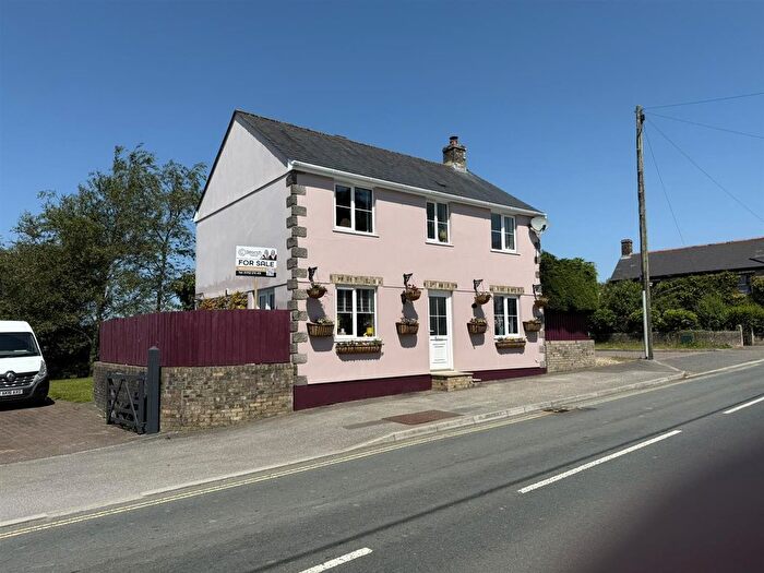 3 Bedroom Detached House For Sale In Blue Anchor, Fraddon, TR9