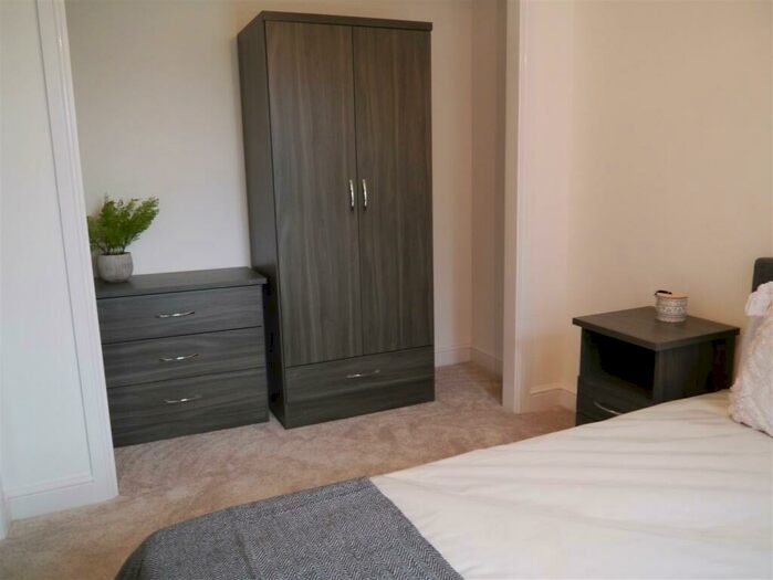 2 Bedroom Apartment To Rent In Park Terrace, Liverpool, Merseyside, L22