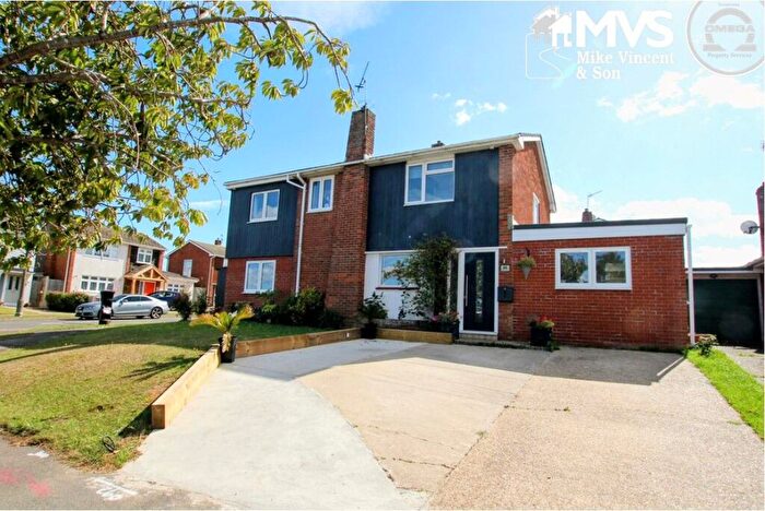 4 Bedroom Detached House For Sale In Fleetwood Avenue, Holland-on-Sea, CO15