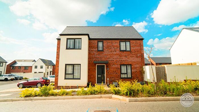 3 Bedroom Detached House For Sale In Bronze Drive, Tithebarn, Exeter, EX1