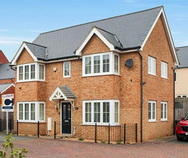 3 Bedroom Detached House For Sale In Hereford Way, Whitehouse, Milton Keynes, MK8