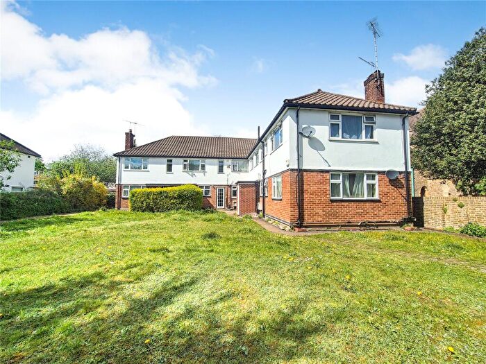 2 Bedroom Maisonette To Rent In Whytecliffe Rd North, Purley, Surrey, CR8