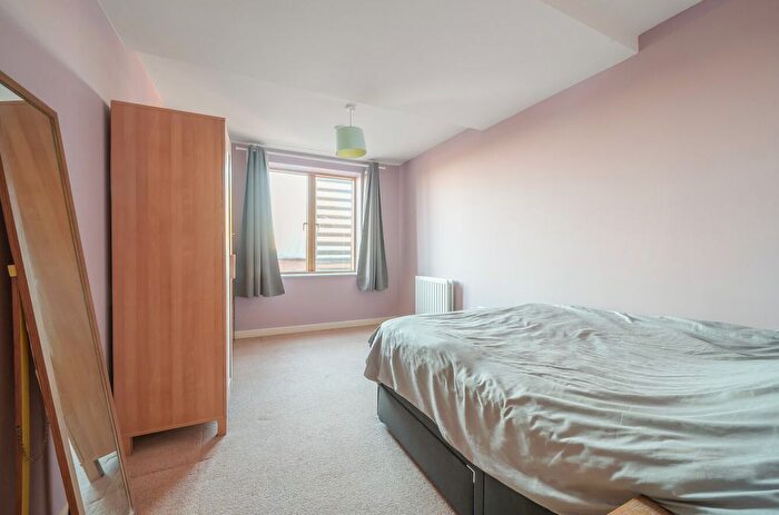1 Bedroom Flat For Sale In Emma House, Market Link, Romford, RM1