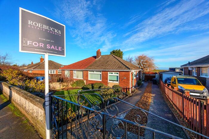 2 Bedroom Semi-Detached Bungalow For Sale In Edgehill Road, Staincross, Barnsley, S75