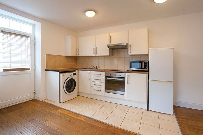 1 Bedroom Flat To Rent In Dalston Lane, London, E8