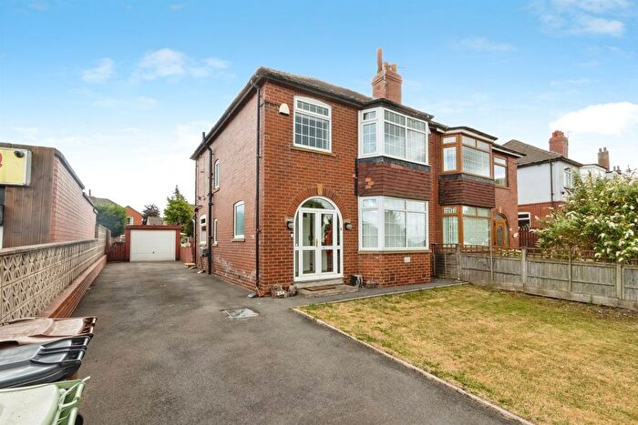 3 Bedroom Semi-Detached House For Sale In York Road, Leeds, LS14