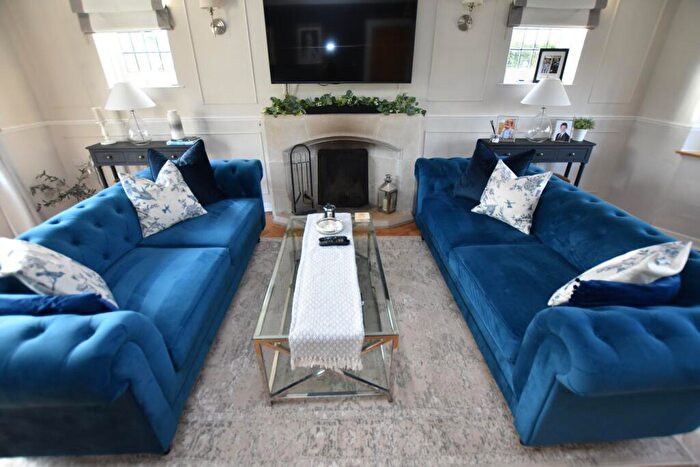 4 Bedroom Detached House For Sale In Southfield Road, Nailsea, Nailsea, BS48
