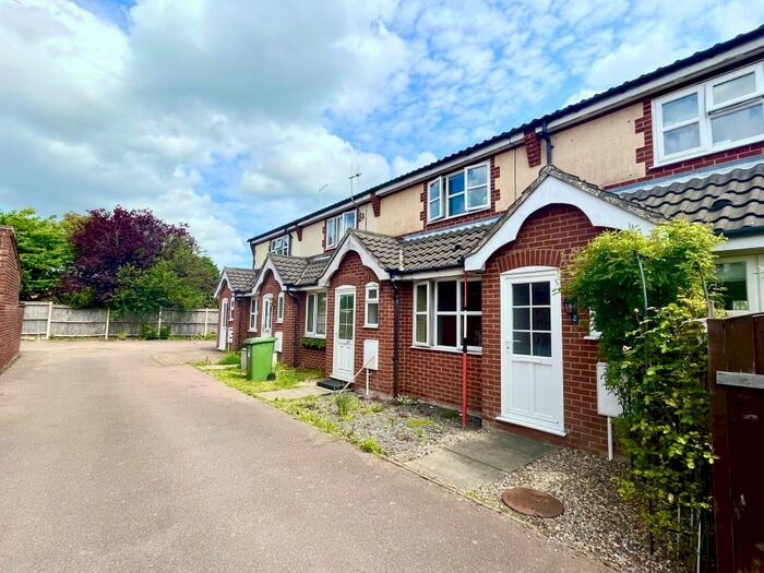 2 Bedroom House To Rent In Hewitts Close, Briston, NR24