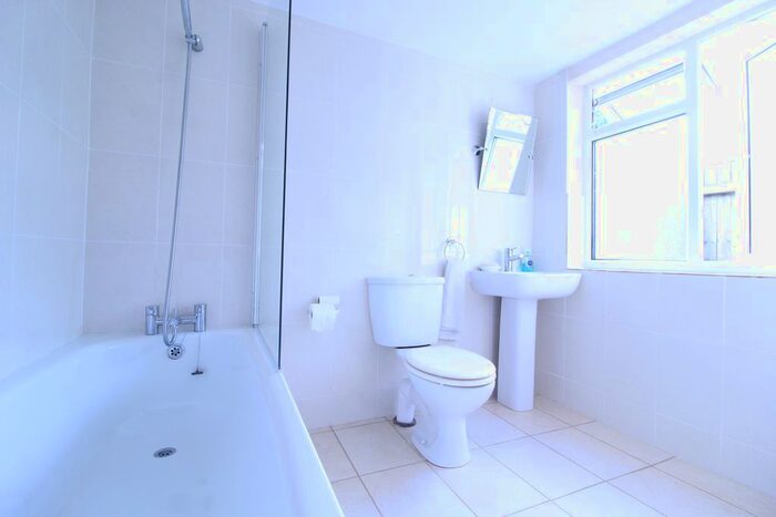 1 Bedroom Flat To Rent In Leonard Road, London, E7