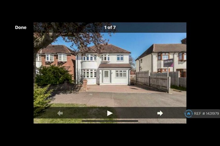 5 Bedroom Detached House To Rent In Elmbridge Avenue, Surbiton, KT5