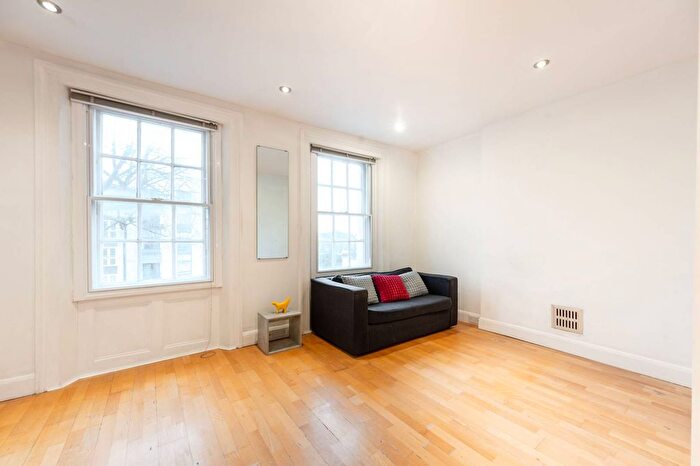 1 Bedroom Flat For Sale In Holland Park, Holland Park, London, W11