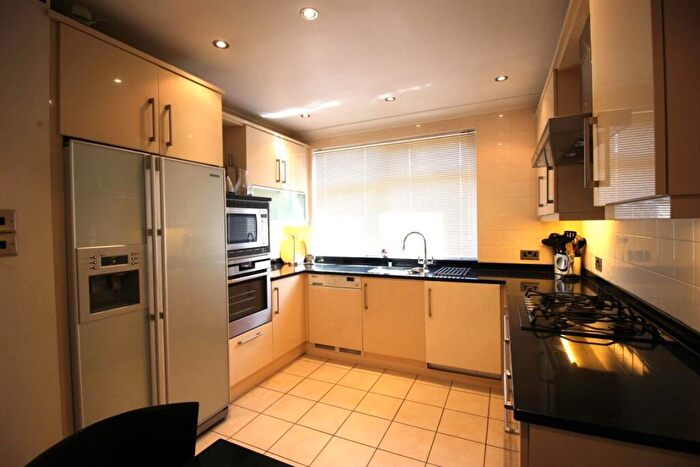 2 Bedroom Apartment To Rent In Cleadon Old Hall, SR6