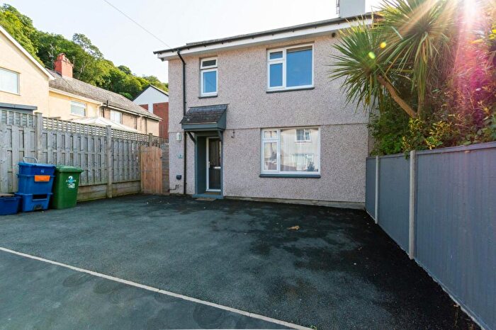 3 Bedroom Semi Detached House For Sale In Penlon Gardens, Bangor, Gwynedd, LL57