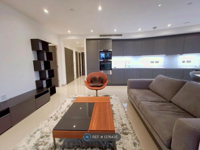 2 Bedroom Flat To Rent In Conquest Tower, London, SE1