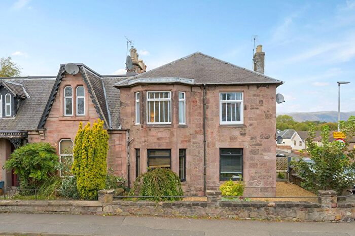 3 Bedroom Flat For Sale In Park Place, Alloa, FK10