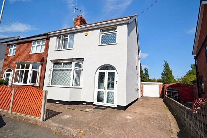 3 Bedroom Semi-Detached House For Sale In Whitehouse Avenue, Loughborough, LE11