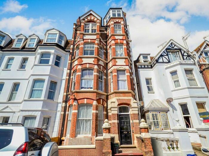 1 Bedroom Flat To Rent In Sea Road, Bexhill-On-Sea, TN40