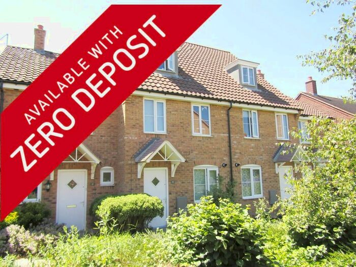 3 Bedroom Property To Rent In Thistle Close, Yaxley, Peterborough, PE7